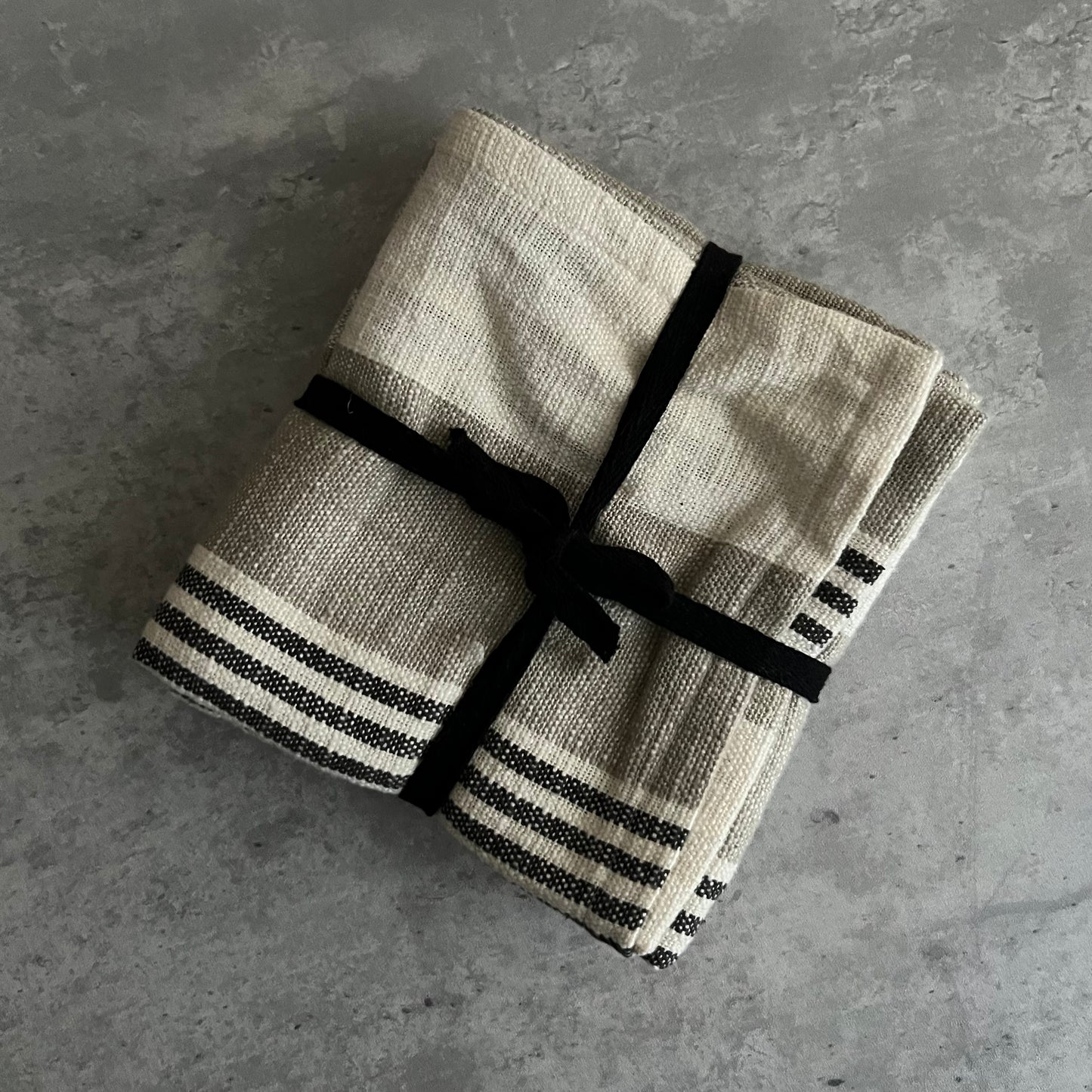 Load image into Gallery viewer, Woven Striped Napkins
